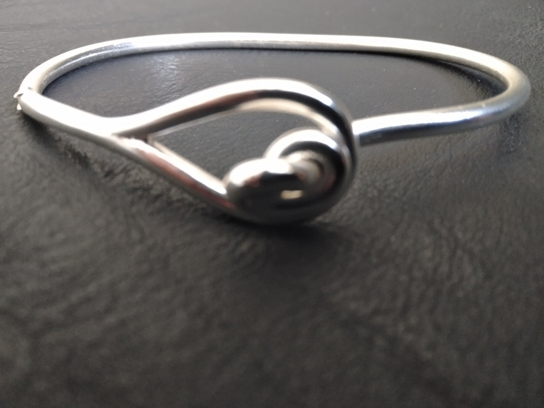 Silver Tone Knot Bracelet